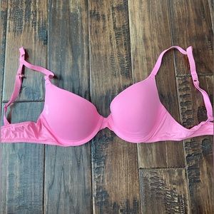 Victoria’s Secret PINK push-up T-shirt bra 34B